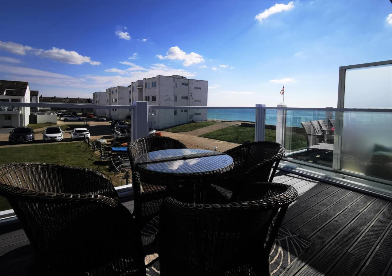 Sea View 3 Bedroom Seaside Property Чичестър Екстериор снимка