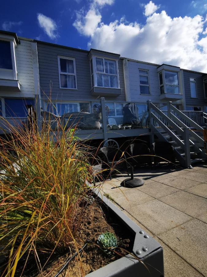 Sea View 3 Bedroom Seaside Property Чичестър Екстериор снимка