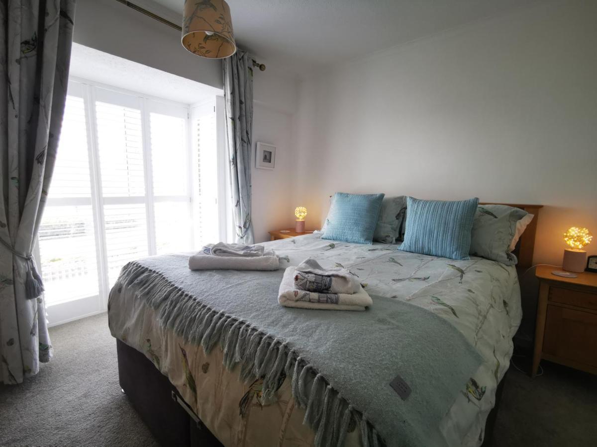 Sea View 3 Bedroom Seaside Property Чичестър Екстериор снимка